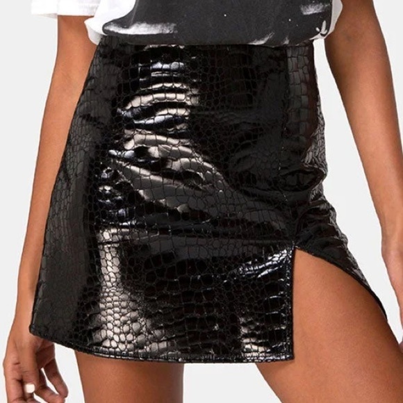 Motel Rocks Dresses & Skirts - Motel Rocks Wren Mini Skirt In PU Crocodile Black